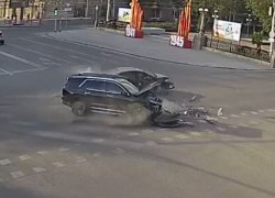 Трое детей и двое взрослых пострадали в шок-аварии на «проклятом перекрестке» в центре Волгограда 