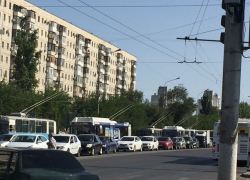 Названа причина парализующих Волгоград по утрам пробок 
