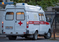 У коттеджного поселка в Средней Ахтубе женщина-водитель сбила 4-летнего мальчика