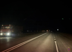 КамАЗ насмерть переехал женщину под Волгоградом