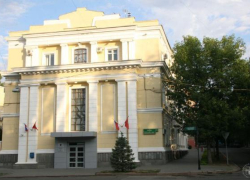 Волгоградская гордума решила обойтись без женщин