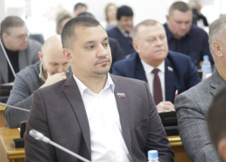 Десятикратный чемпион мира Иван Селезнев покинул Волгоградскую гордуму