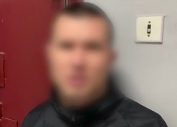 Сбежавший с места ДТП волгоградец ушел в многодневный запой