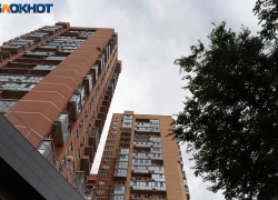 Врачи продолжают спасать 2-летнего после падения с 7 этажа в Волгограде