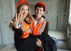 Волгоградка Аня Покров и Артур Бабич купили квартиру в Москве 