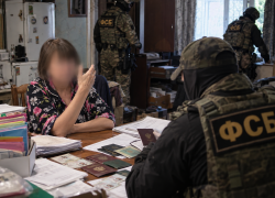Волгоградка с бизнес-жилкой подвела под статью семью ради двух сотен мигрантов 