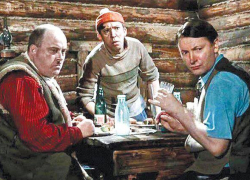 Рванувший самогонный аппарат в Камышине отправил в больницу троих мужчин 