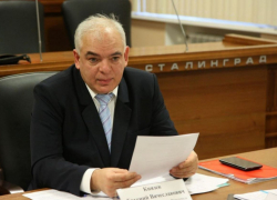 Статусный волгоградец с тремя солидными должностями нацелился в Госдуму