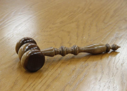Под суд отправилась 54-летняя волгоградка, убившая свою тетю 36 ударами ножа