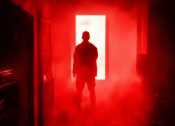 В реанимацию попал волгоградец после избиения у подъезда в Родниковой долине