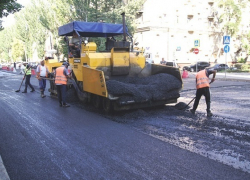 В трех районах Волгограда обещают отремонтировать дороги
