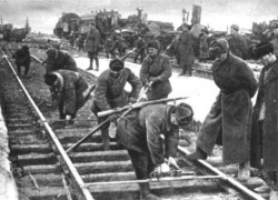 Календарь: 27 декабря 1941 года в Сталинграде поезда начали движение через Волгу