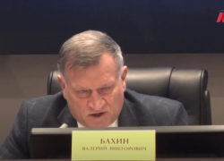 Авиаклубу волгоградского вице-губернатора Валерия Бахина выделили из бюджета 1,4 млн рублей