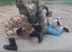 Несостоявшихся оружейных баронов задержали в Волгограде - видео 