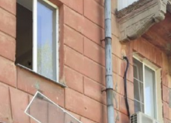 2-летний ребенок выпал из окна в Волгограде