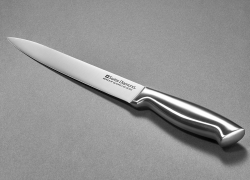 Волгоградцы смогут приобрести ножи с швейцарским контролем качества всего за 1 рубль