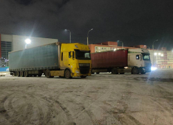 Первые фуры из Китая со 120-метровым колесом обозрения прибыли в Волгоград