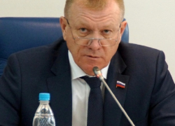 Волгоградского единоросса заставили долго краснеть