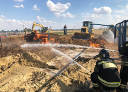 Пожар на магистральном газопроводе в Волгоградской области: видео с места ЧП