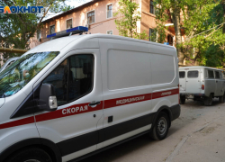 В Волгограде спасают подростка после падения с заброшки