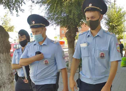 Привязал к стулу и требовал пин-код: в Камышине задержали пытавшего старушку грабителя