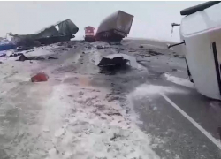 В Волгоградской области в жутком ДТП погибли два водителя