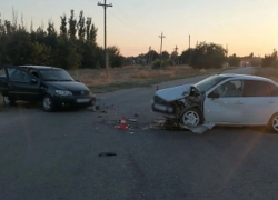  Четыре человека пострадали в ДТП на встречке под Волгоградом