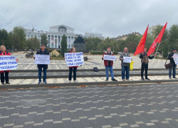 «Украли не выборы – украли страну и будущее»: в Волгограде начался протест из-за фальсификаций на выборах