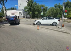 Пенсионер на «Ладе» на скорости снес Renault под Волгоградом —  видео