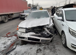 Пьяное ДТП с пятью иномарками попало на видео в Волгограде
