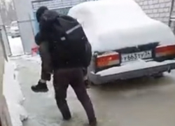  Многодетная семья в Волгограде спасается от наводнения