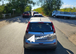 «Ад для дачников»: на часовой проезд двухкилометрового отрезка новой дороги пожаловались волгоградцы 