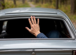 Подростки под Волгоградом устроили дерзкую охоту на чужие автомобили
