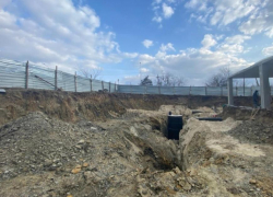 В Волгограде на стройке аквапарка землёй насмерть засыпало рабочего