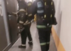 Больше тысячи человек оказались заперты в высотке во время пожара в Волгограде