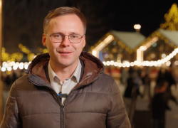 Директор ЦПКиО Волгограда Андрей Еркин поздравляет с Новым годом