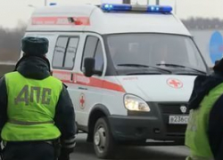 Лобовое столкновение под Волгоградом: сообщается о двух погибших