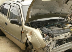 Молодой водитель Daewoo протаранил стоявший Volkswagen Touareg  на севере Волгограда