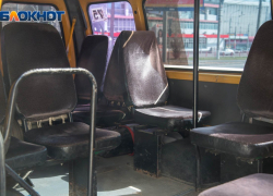 Маршрутчики уходят в самоволку по вечерам в Волгограде: "Не можем попасть домой!"