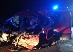 Три человека погибли и шесть пострадали в ДТП под Воронежем с большегрузом из Волгограда