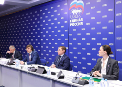 «Единая Россия» привлечет родителей для контроля работ по капремонту и строительству школ