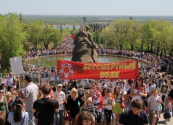 Волгоградцы первыми услышат песню «Бессмертный полк» поэтессы Зеленской