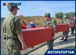 Более тысячи солдат, погибших в боях за Сталинград, перезахоронили в Россошках