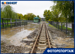 В Волгограде из-за коммунального ЧП затопило детскую железную дорогу: фото