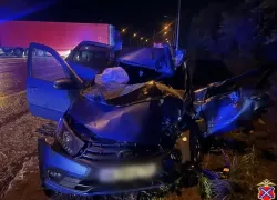 Ехавшая транзитом через Волгоград фура с прицепом угробила водителя «Гранты» 