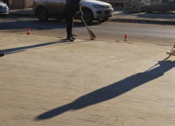 Дворник умер во время уборки двора в Волгограде