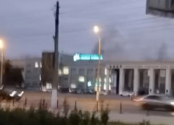 На промзоне Волгограда вспыхнул пожар