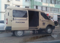 Инкассаторский автомобиль сгорел на западе Волгограда