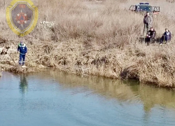 Телефон зверски убитой школьником за 1200 рублей женщины ищут в реке под Волгоградом