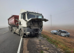 Ростовский грузовик устроил смертельное ДТП на волгоградской трассе